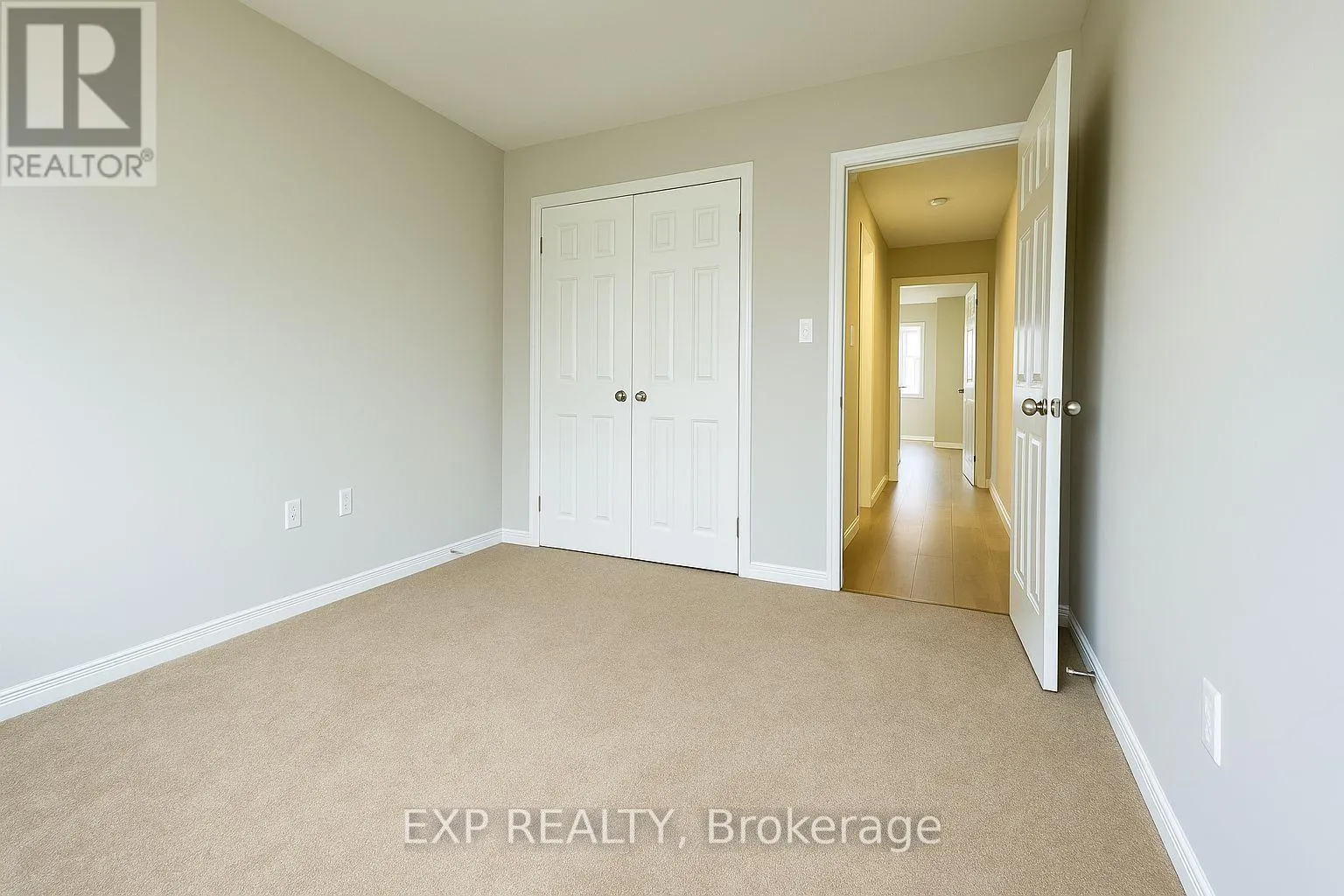 B6 - 6 UPPER MERCER STREET E