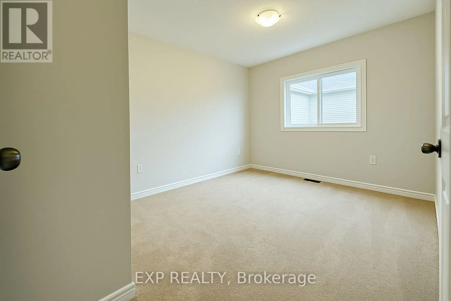 B6 - 6 UPPER MERCER STREET E