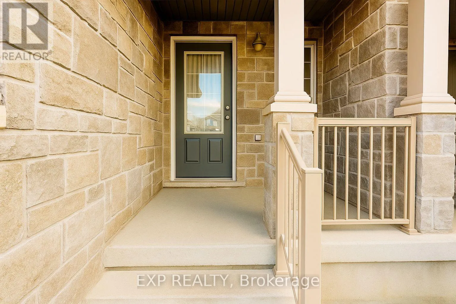 B6 - 6 UPPER MERCER STREET E