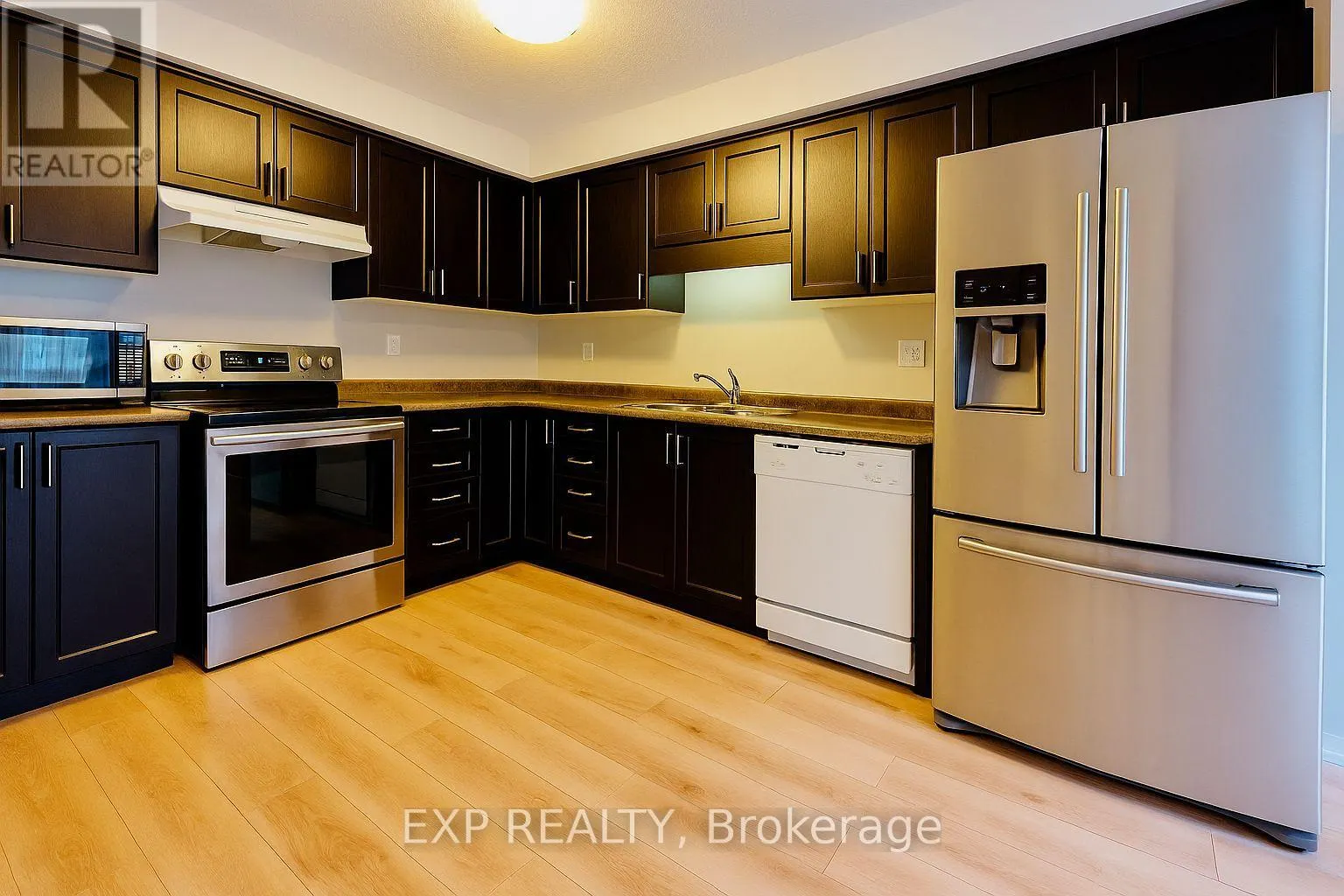 B6 - 6 UPPER MERCER STREET E