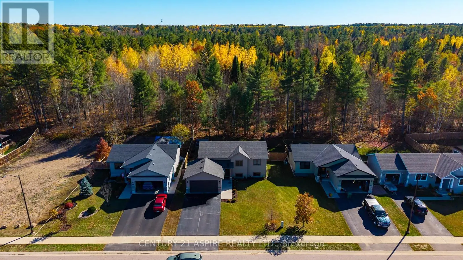 41 DUSTIN DRIVE