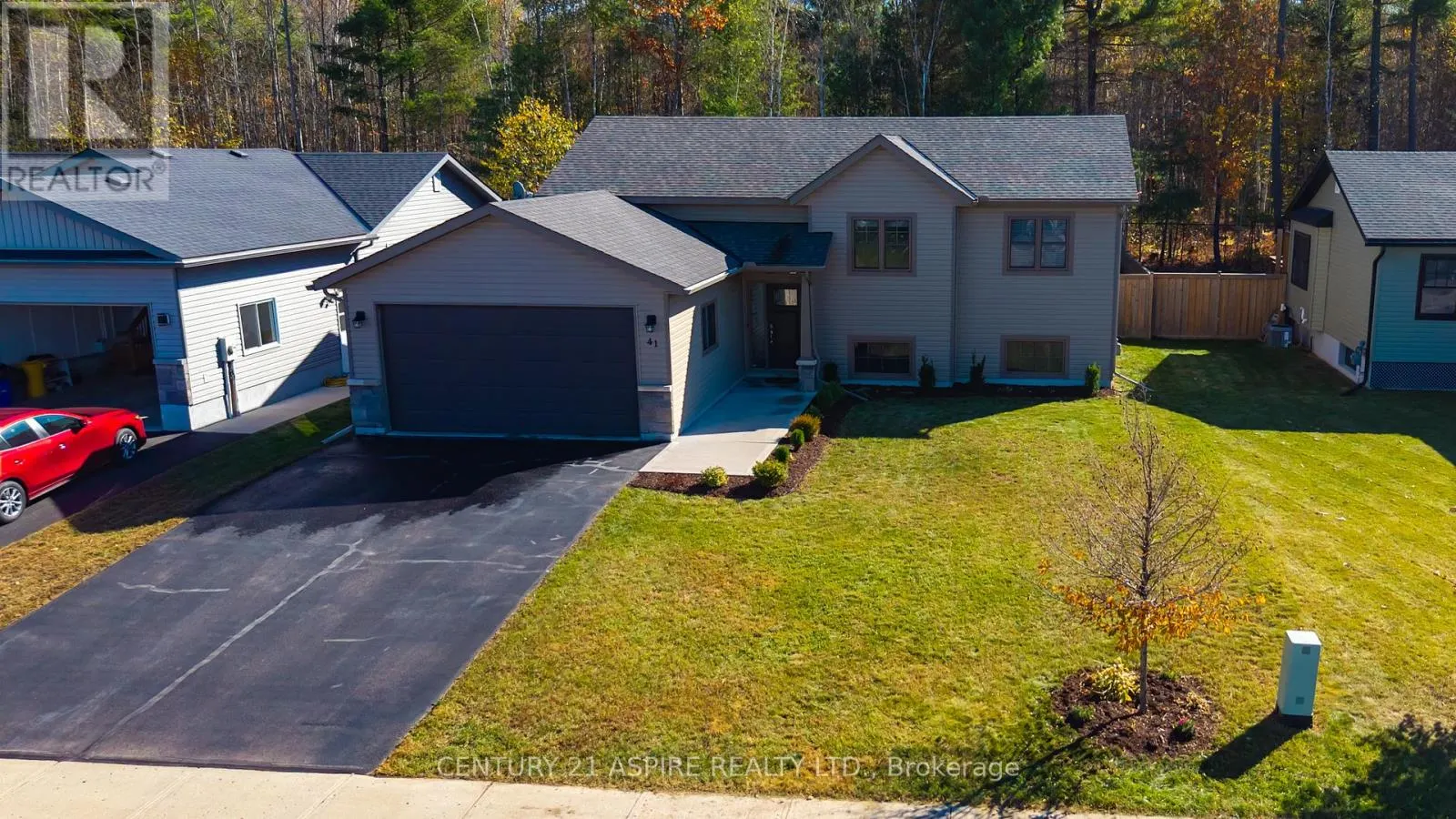 41 DUSTIN DRIVE