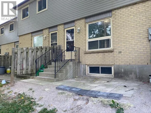 17 - 253 TAYLOR STREET, #17