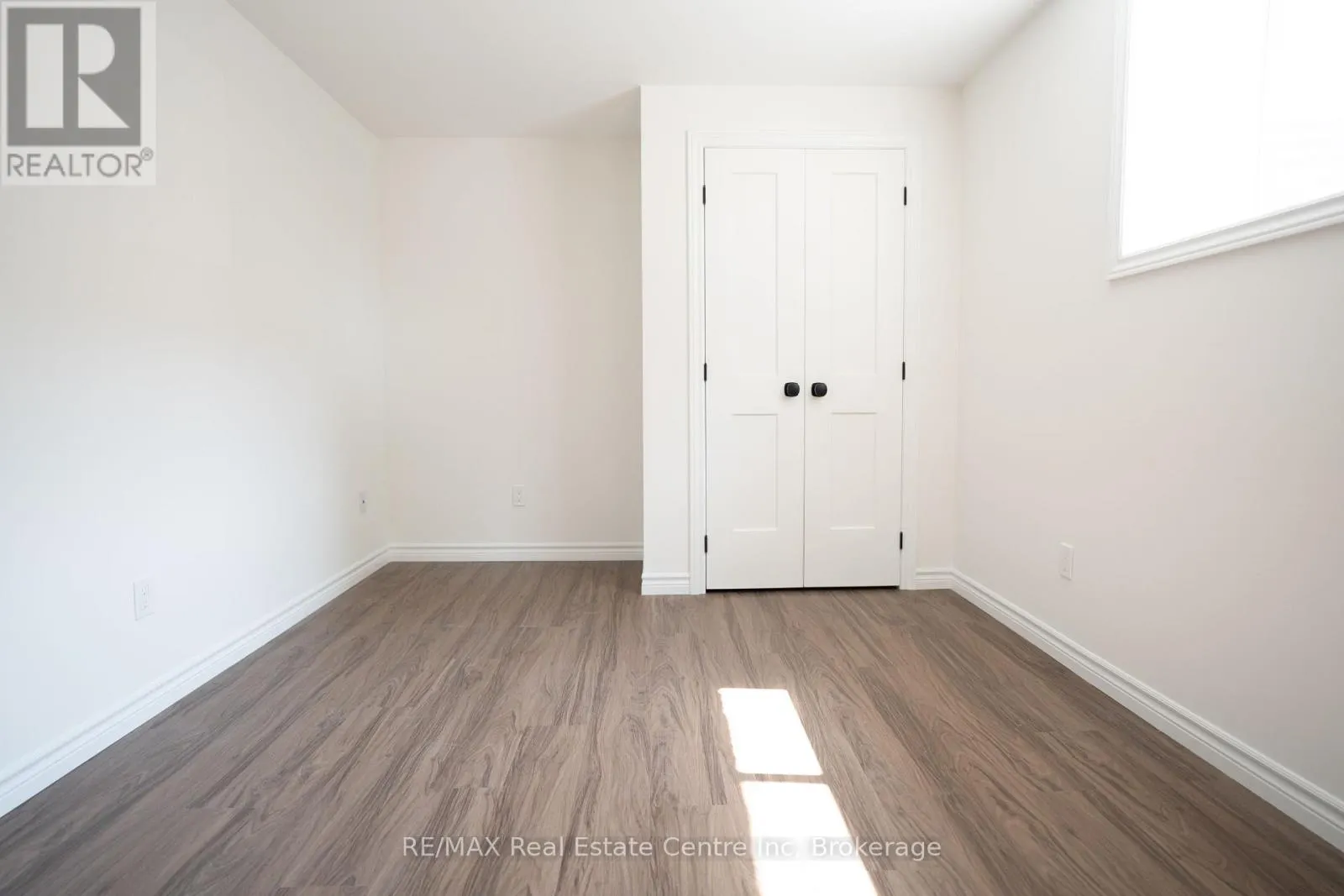 LOWER - 22 NEEVE STREET, #Lower