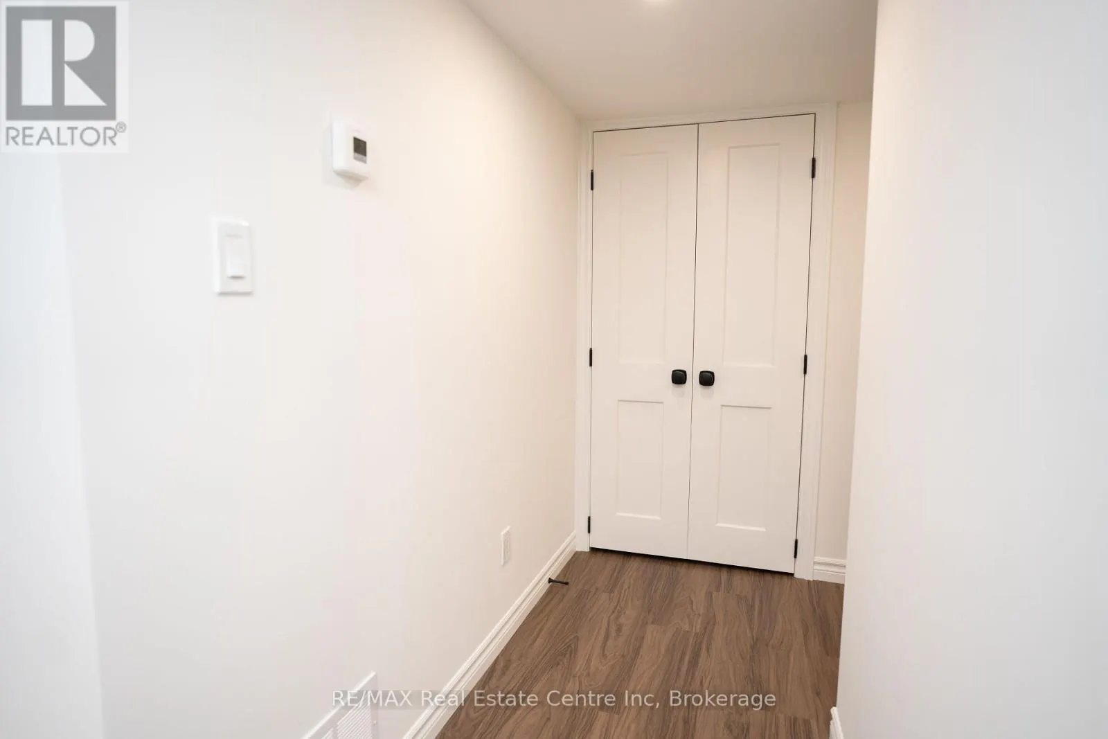 LOWER - 22 NEEVE STREET, #Lower