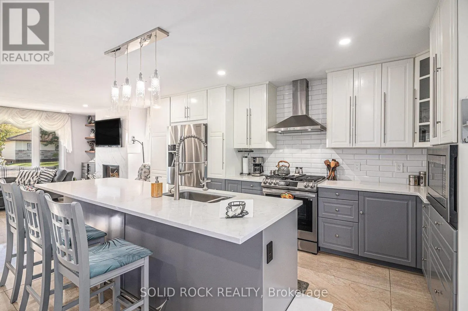 1506 FIRST STREET E