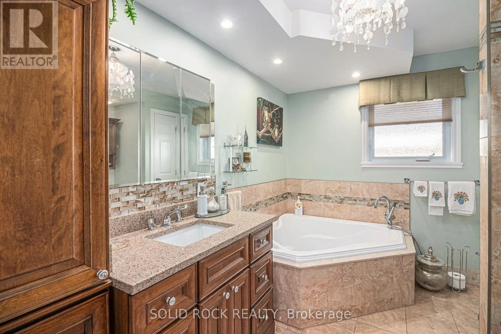 1506 FIRST STREET E