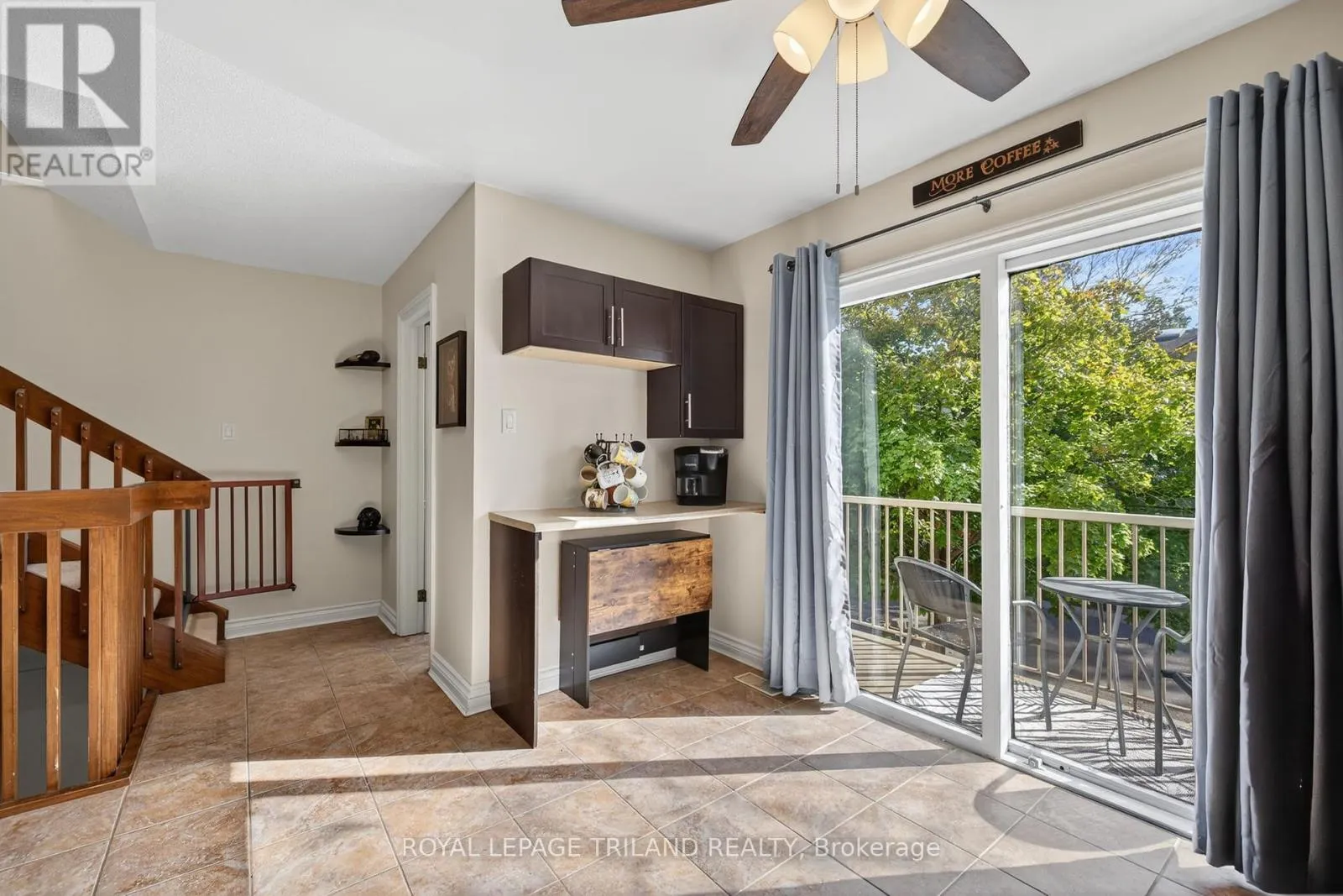 22 - 1399 COMMISSIONERS ROAD W, #22