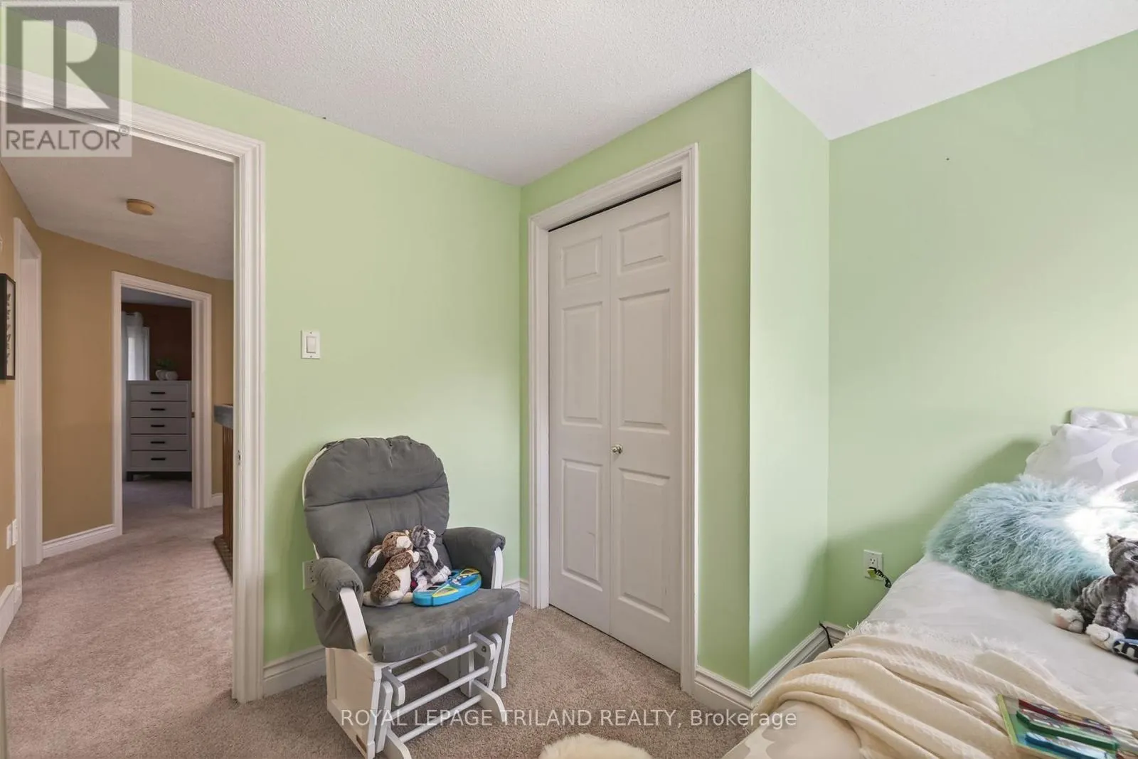 22 - 1399 COMMISSIONERS ROAD W, #22