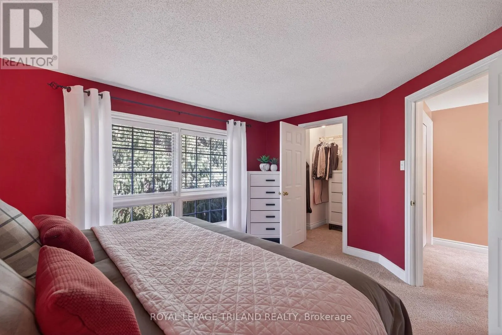 22 - 1399 COMMISSIONERS ROAD W, #22