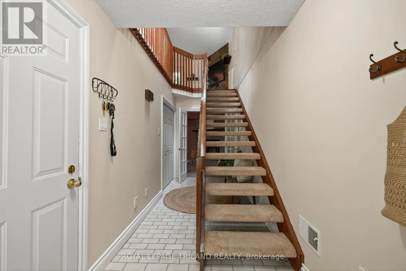 22 - 1399 COMMISSIONERS ROAD W, #22