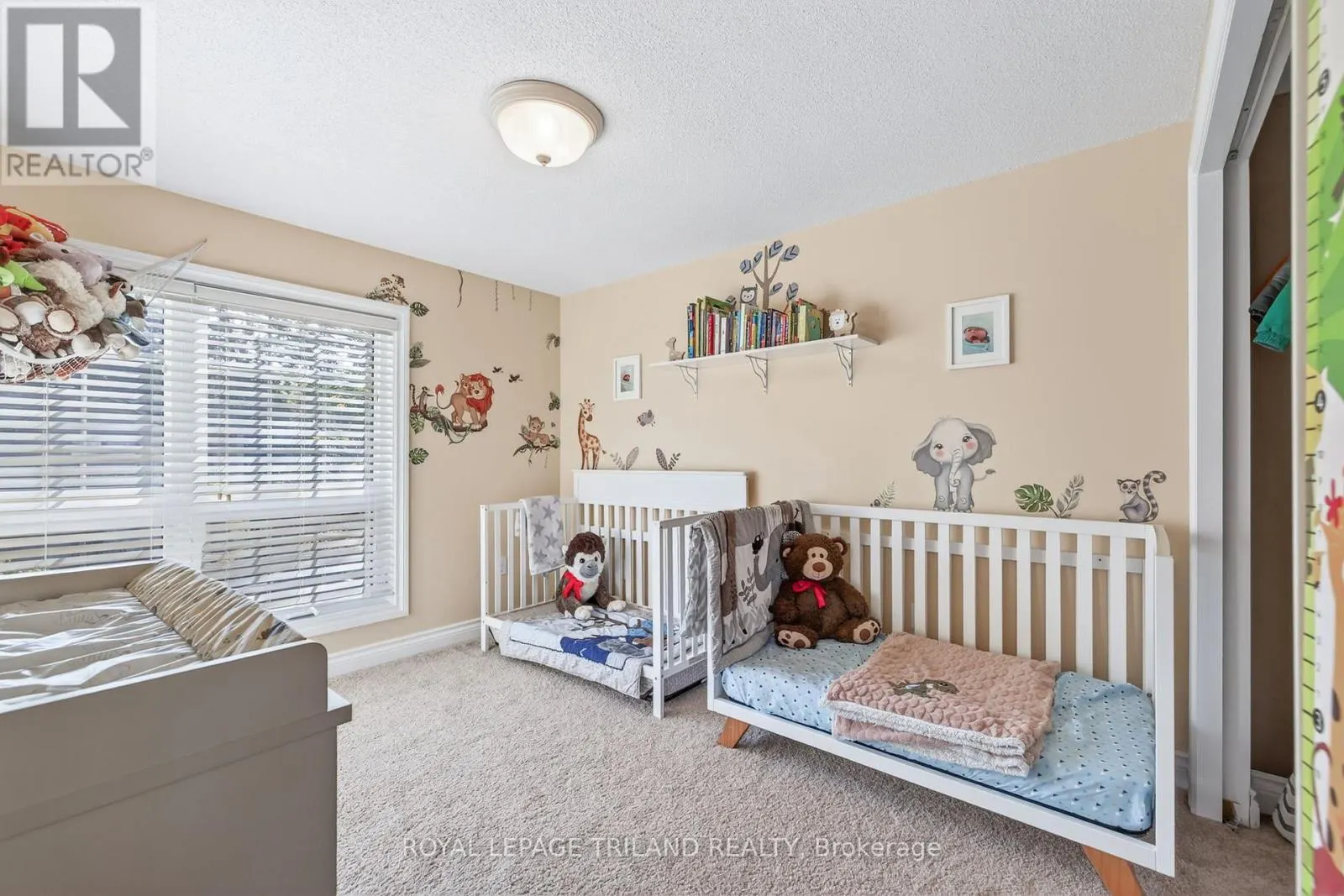 22 - 1399 COMMISSIONERS ROAD W, #22