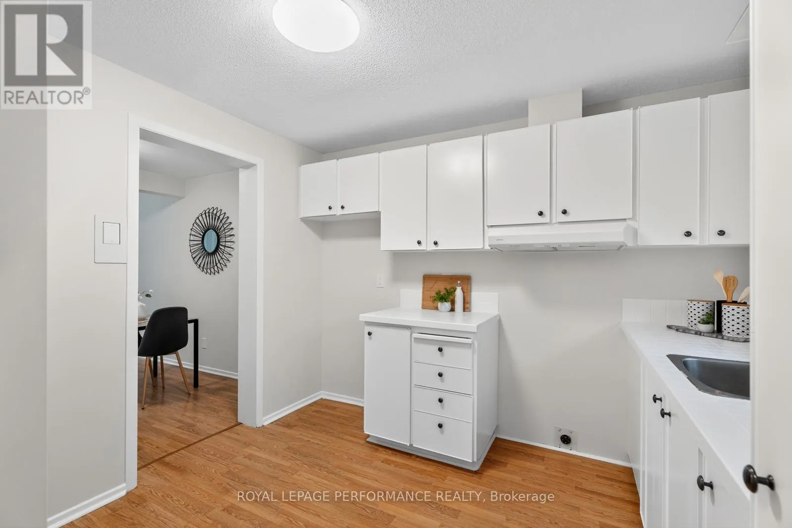 118 - 176 WOODFIELD DRIVE