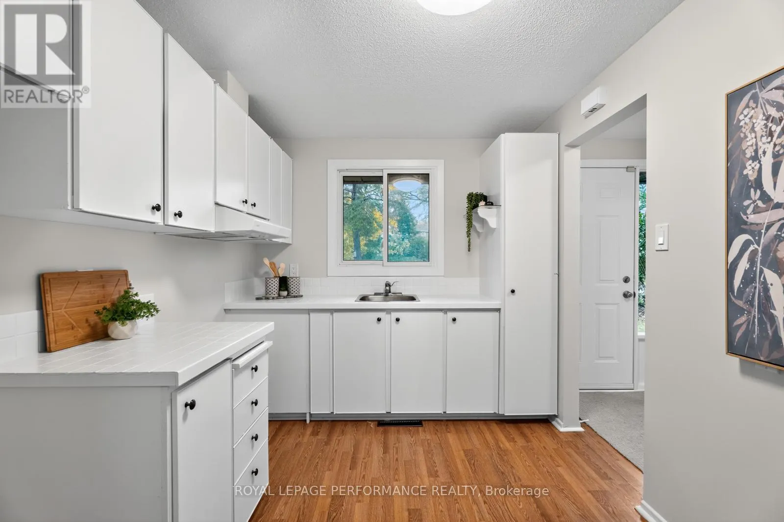 118 - 176 WOODFIELD DRIVE