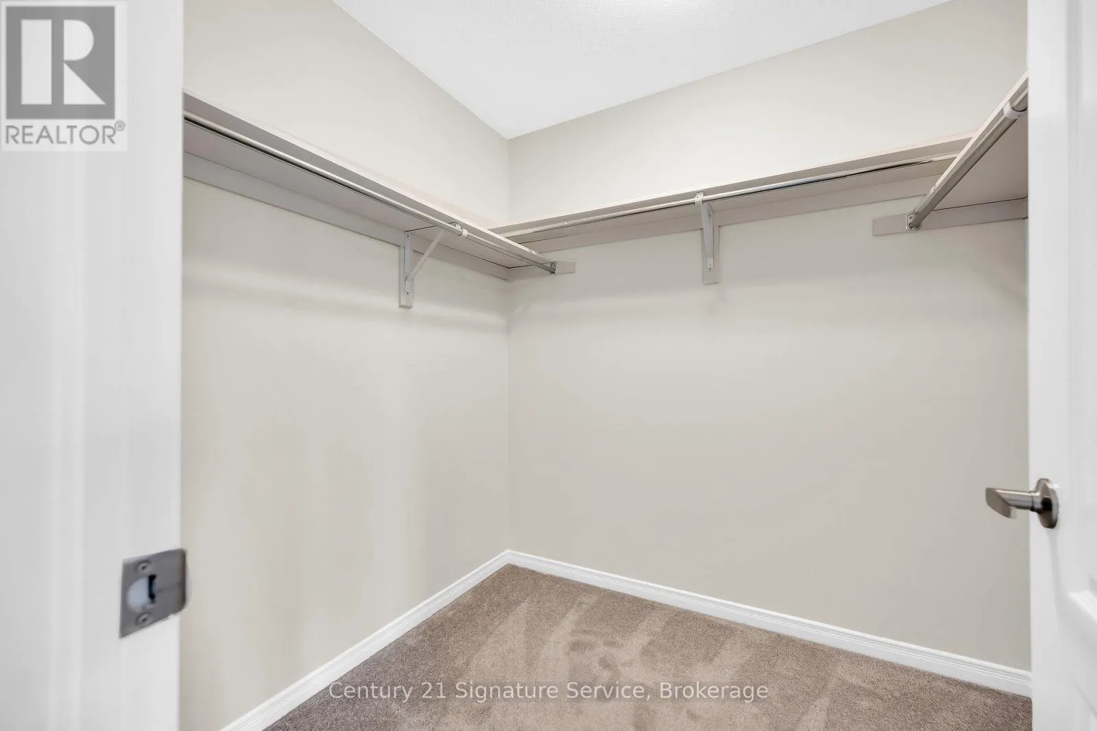 9 - 8273 TULIP TREE DRIVE