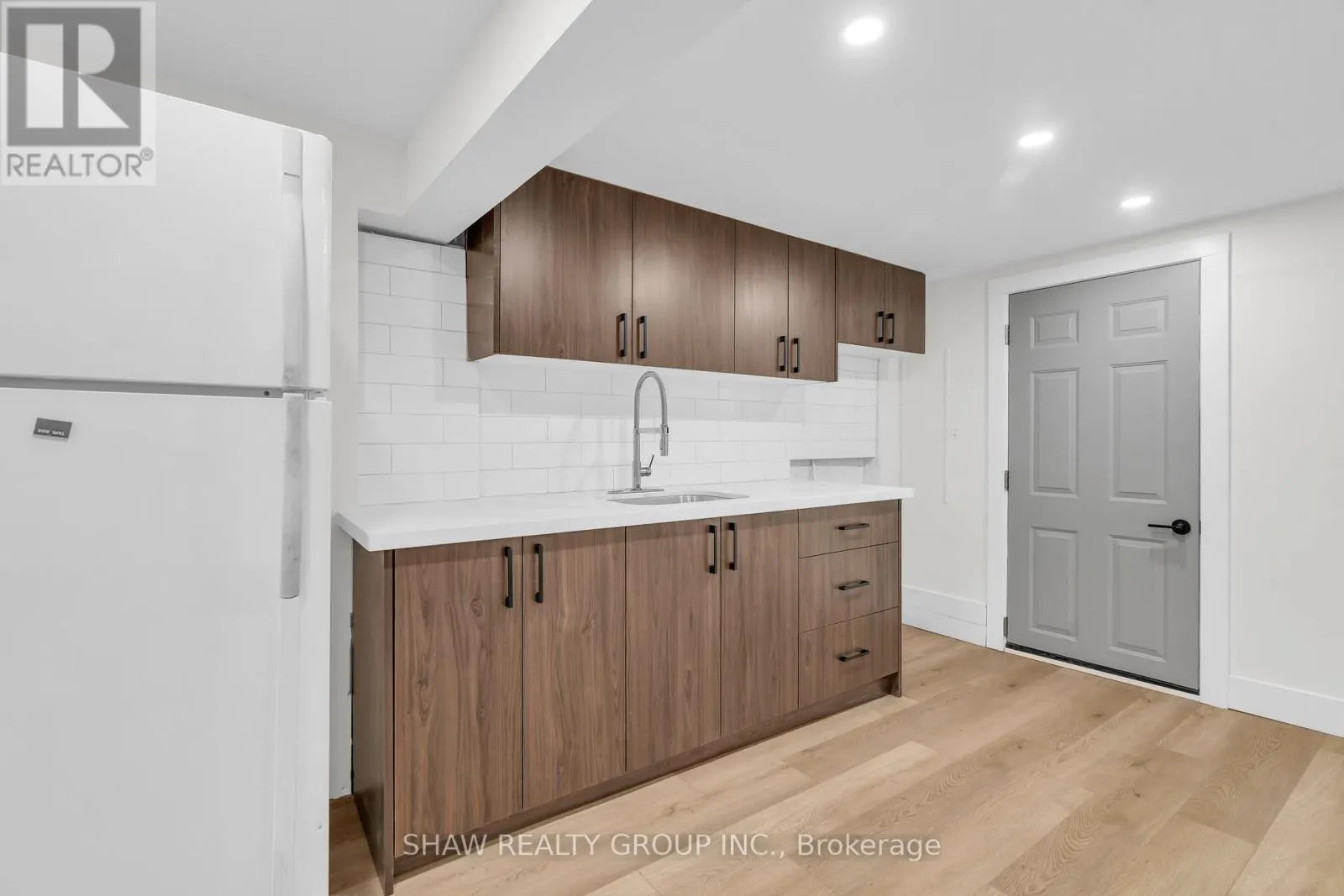 45 NORFOLK AVENUE