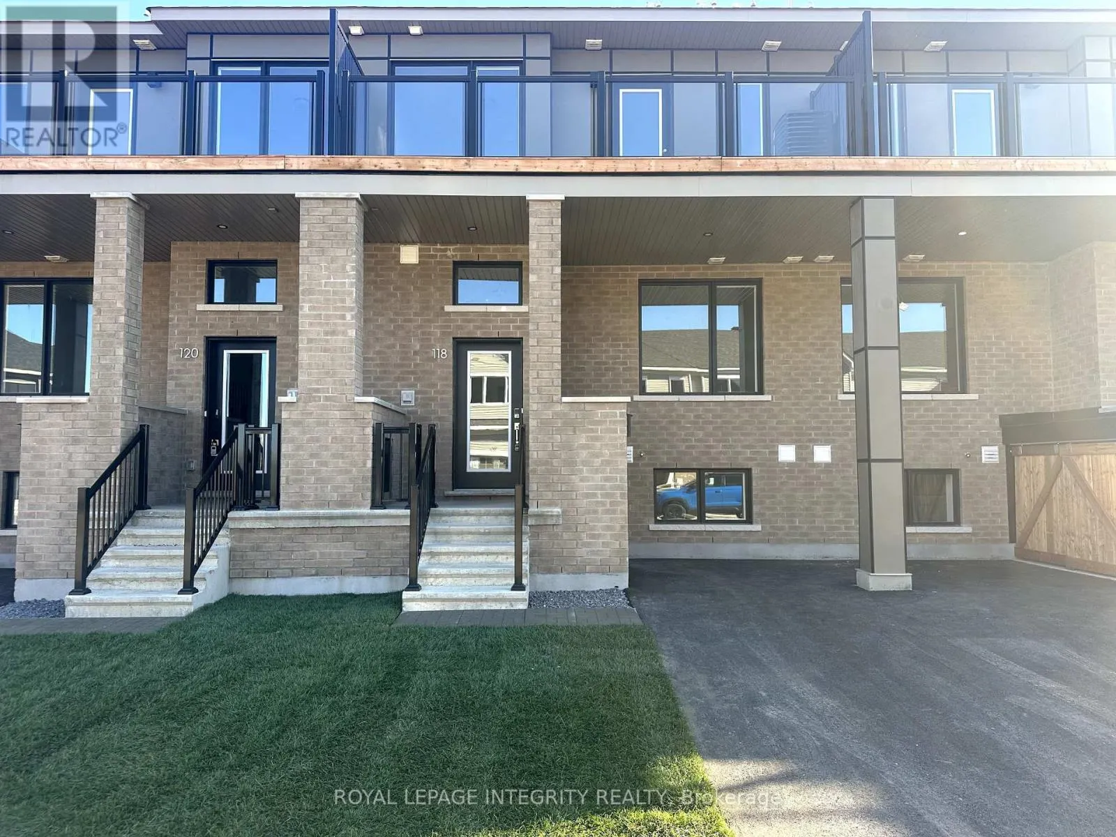 118 RYAN REYNOLDS WAY
