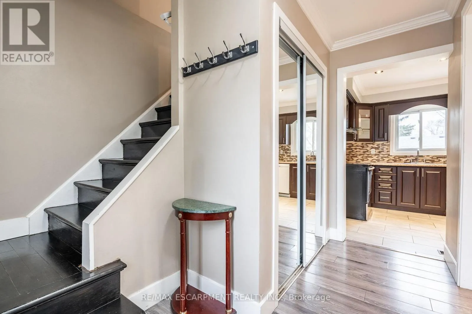 120 CHILTON DRIVE