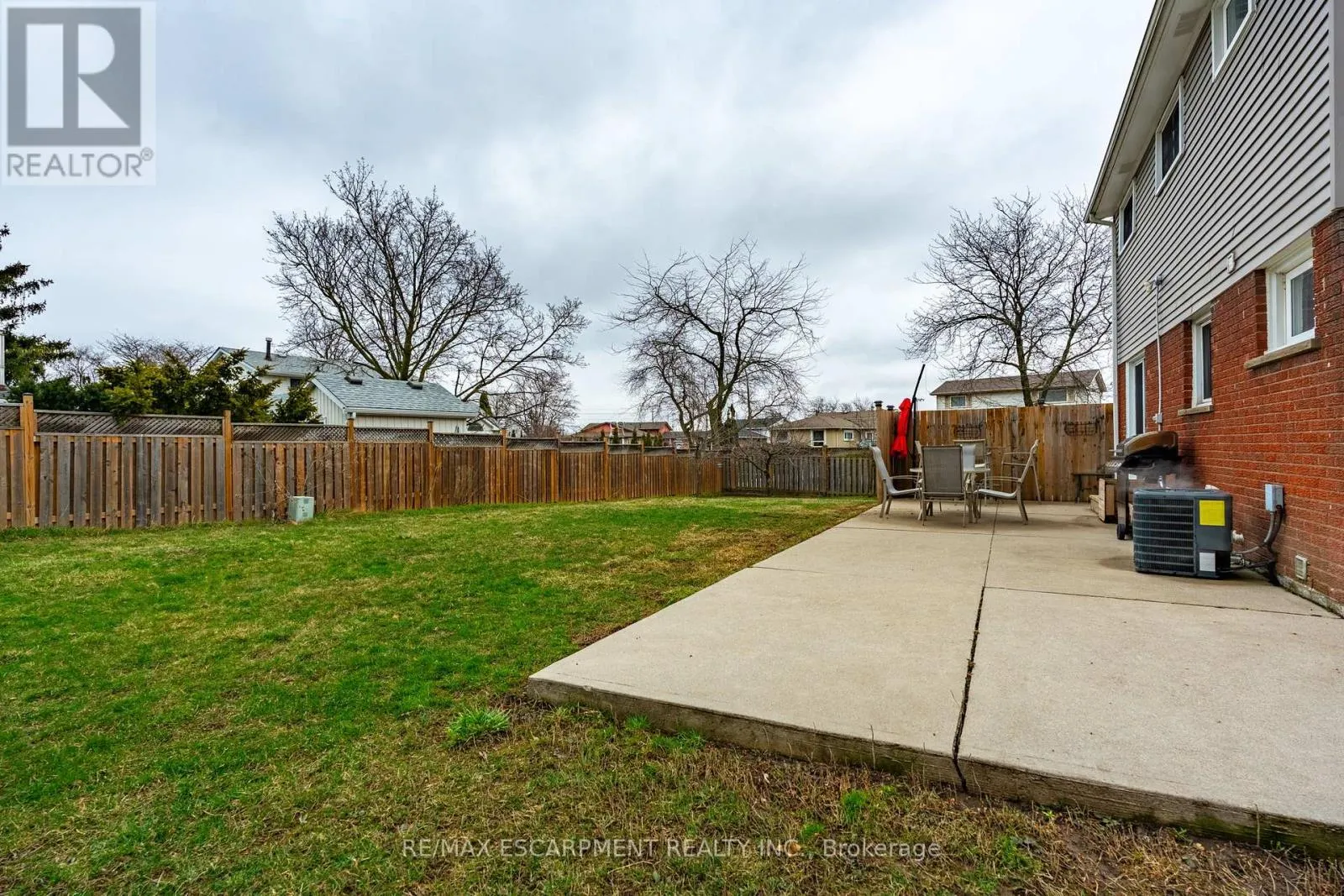 120 CHILTON DRIVE