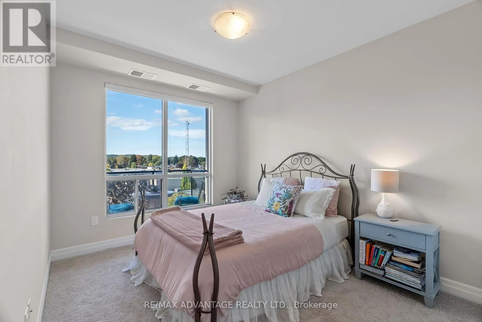 509 - 1200 COMMISSIONERS ROAD E, #509