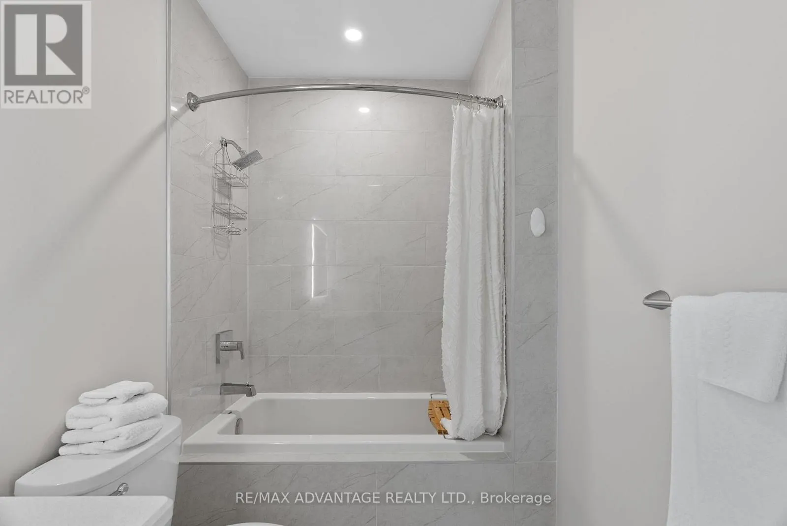 509 - 1200 COMMISSIONERS ROAD E, #509