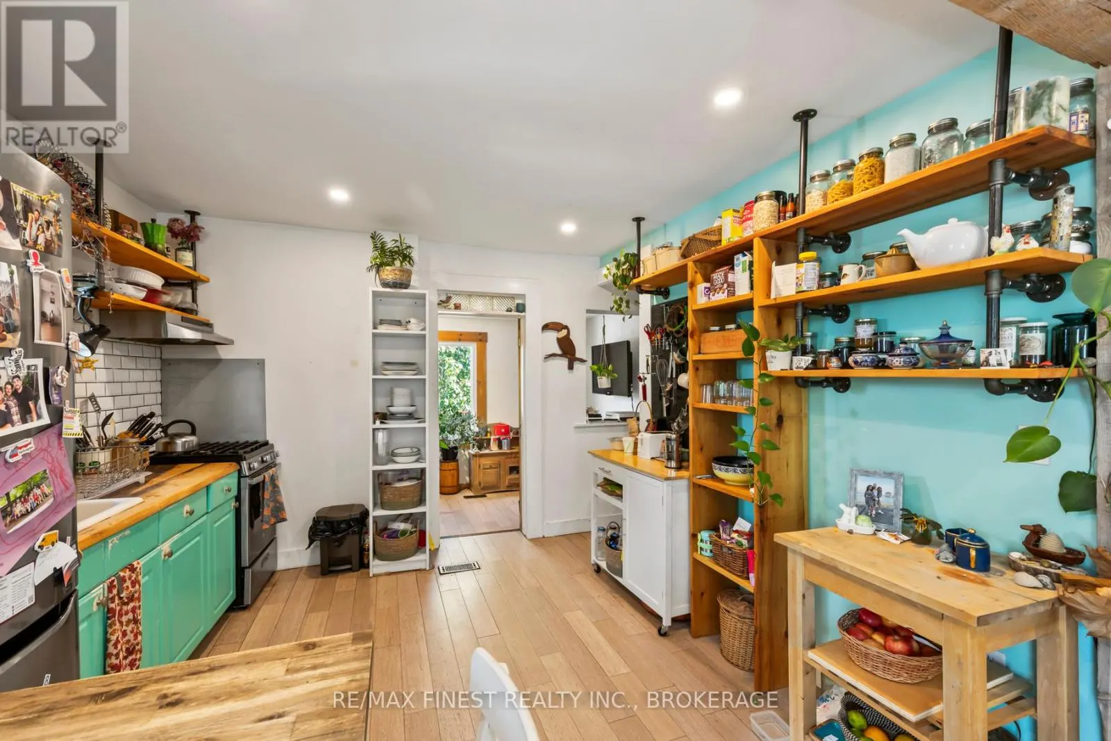 343 SYDENHAM STREET