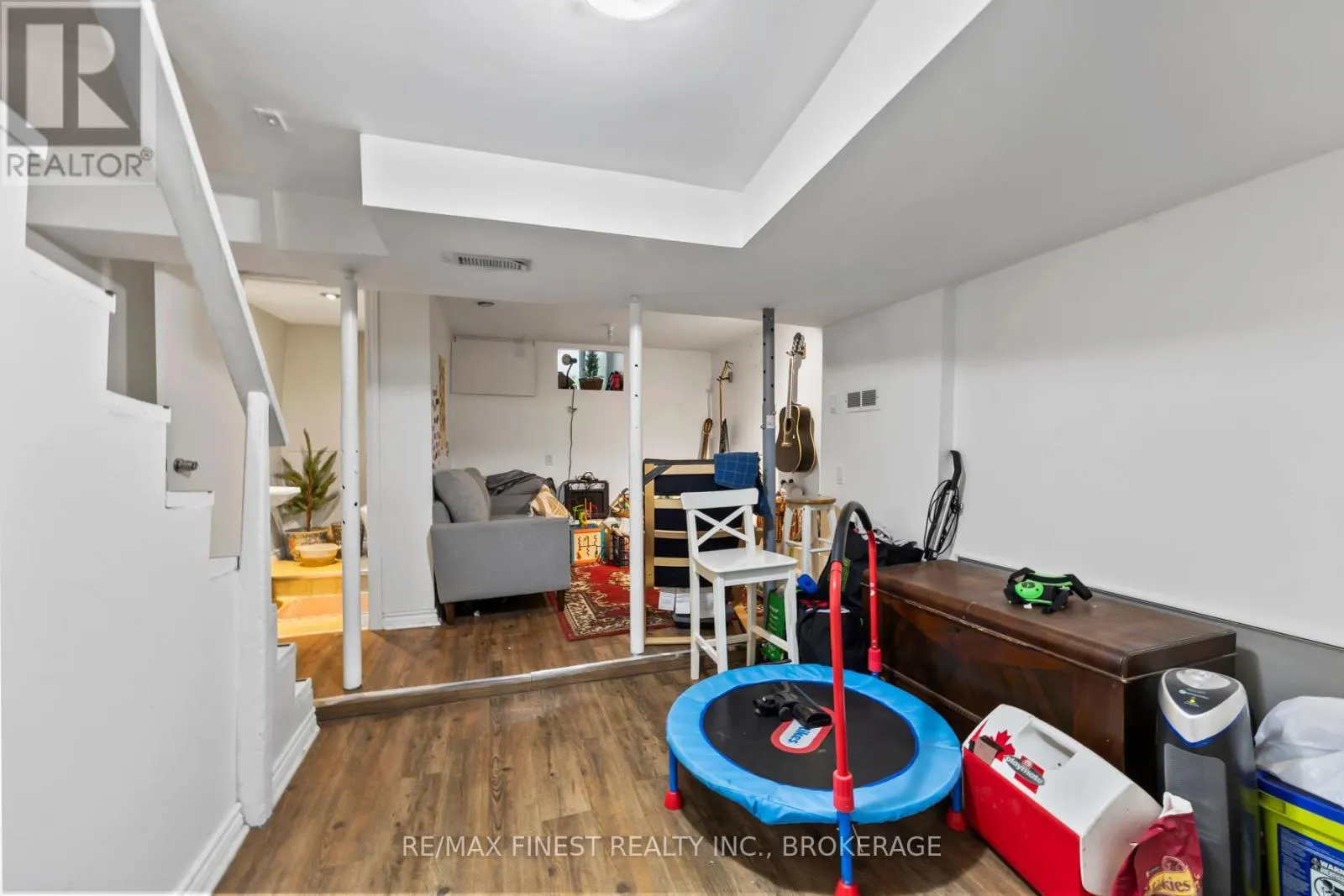 343 SYDENHAM STREET