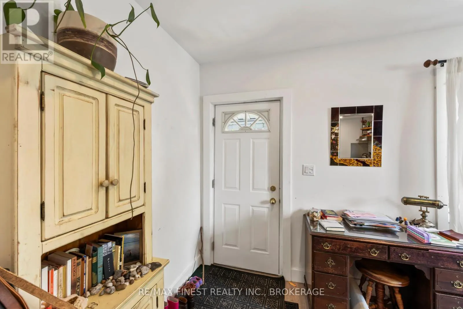 343 SYDENHAM STREET
