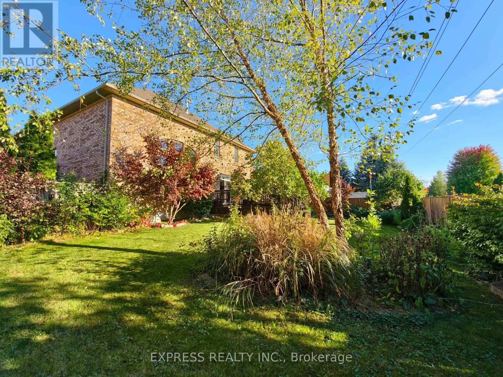 225 TERRACE WOOD CRESCENT