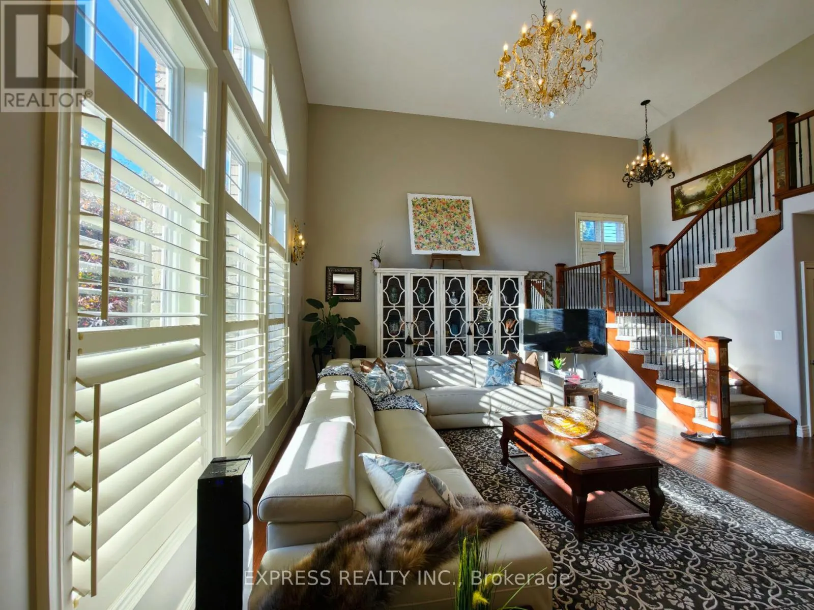 225 TERRACE WOOD CRESCENT