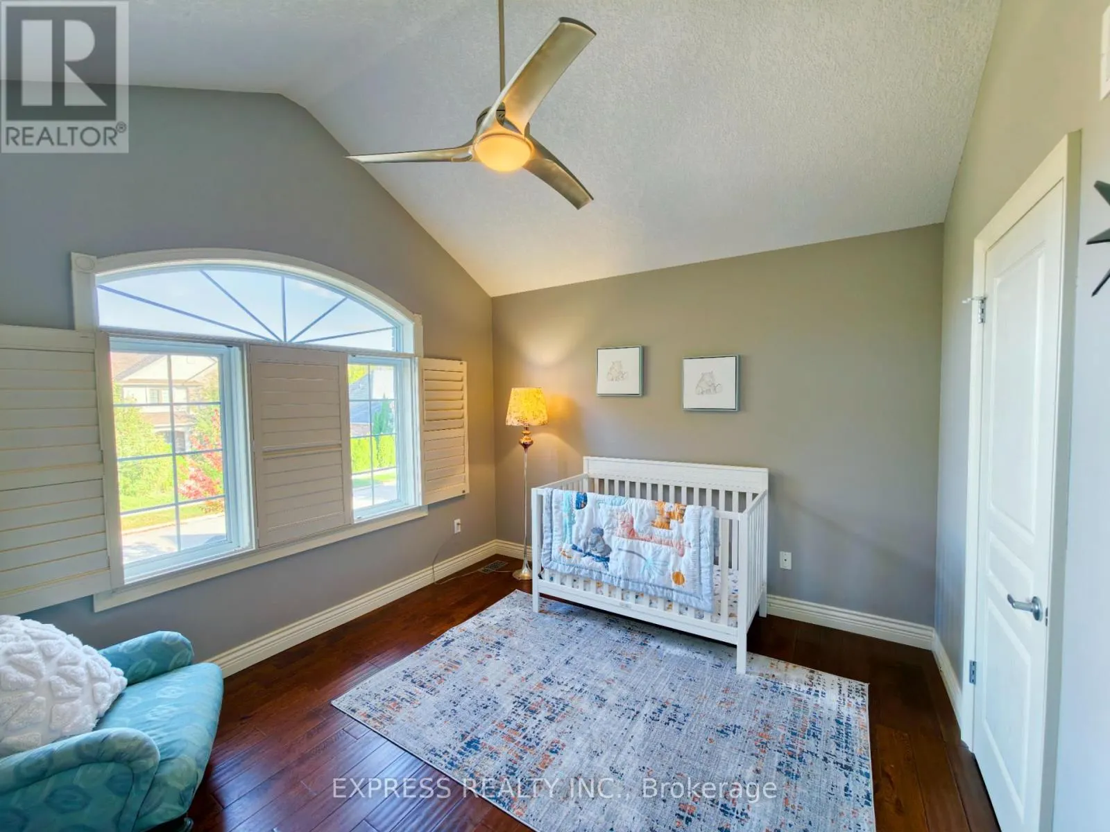 225 TERRACE WOOD CRESCENT