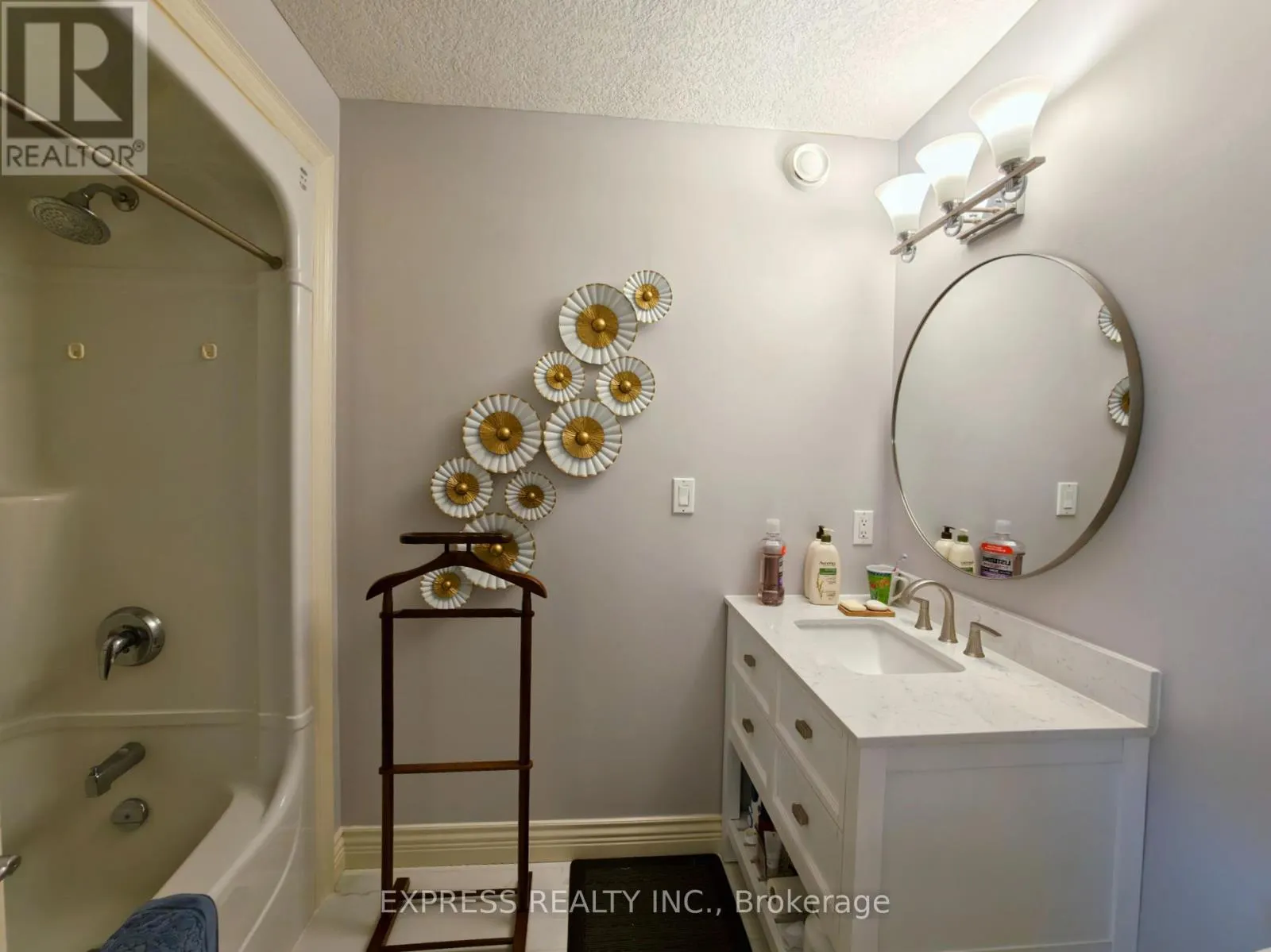 225 TERRACE WOOD CRESCENT