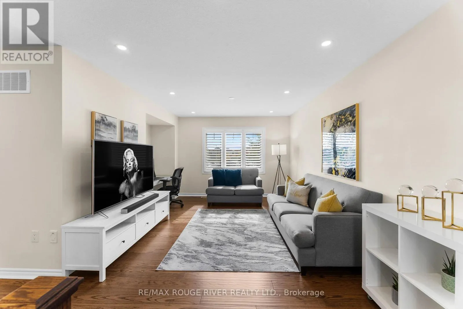 326 SEABROOK DRIVE