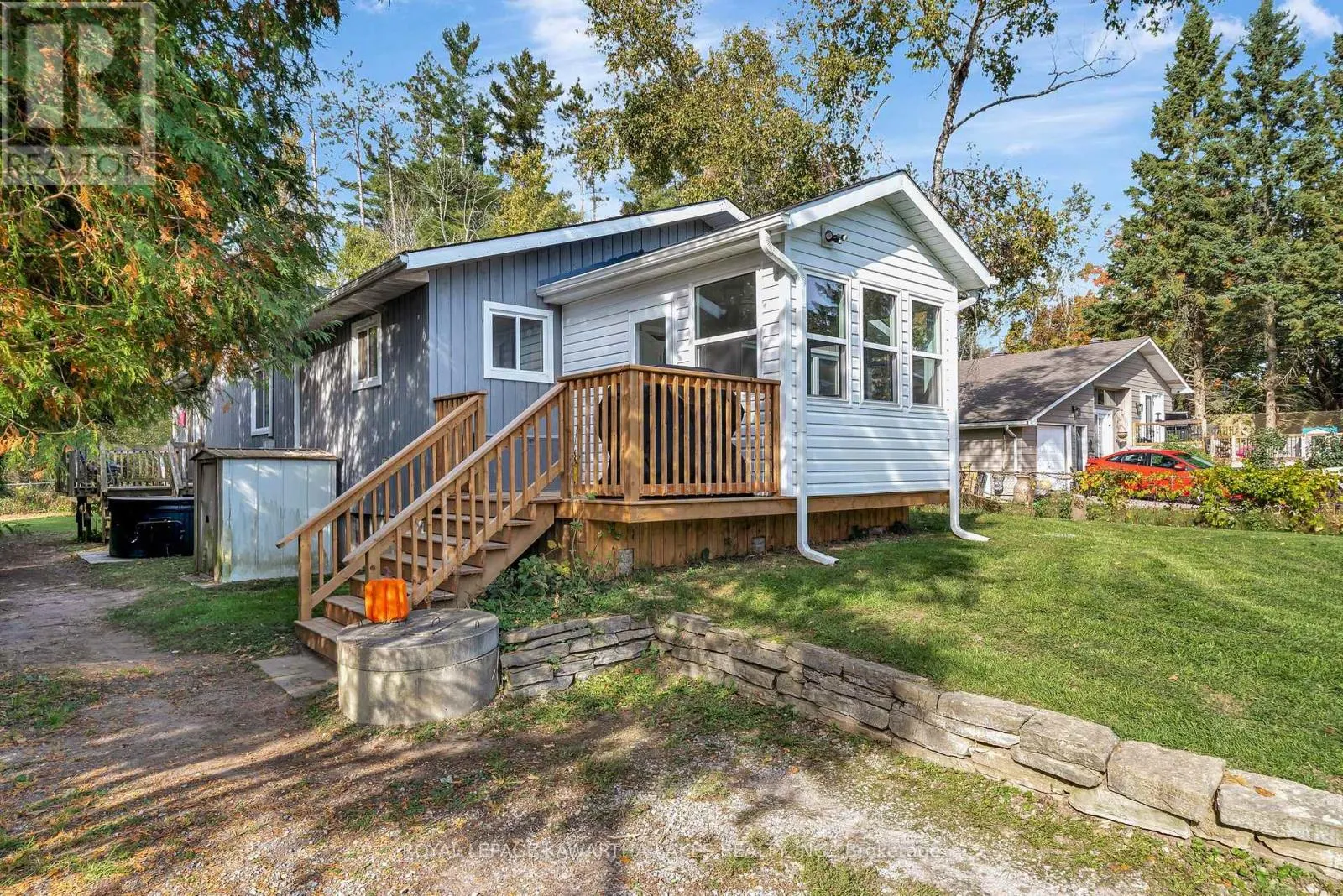35 WOODS AVENUE