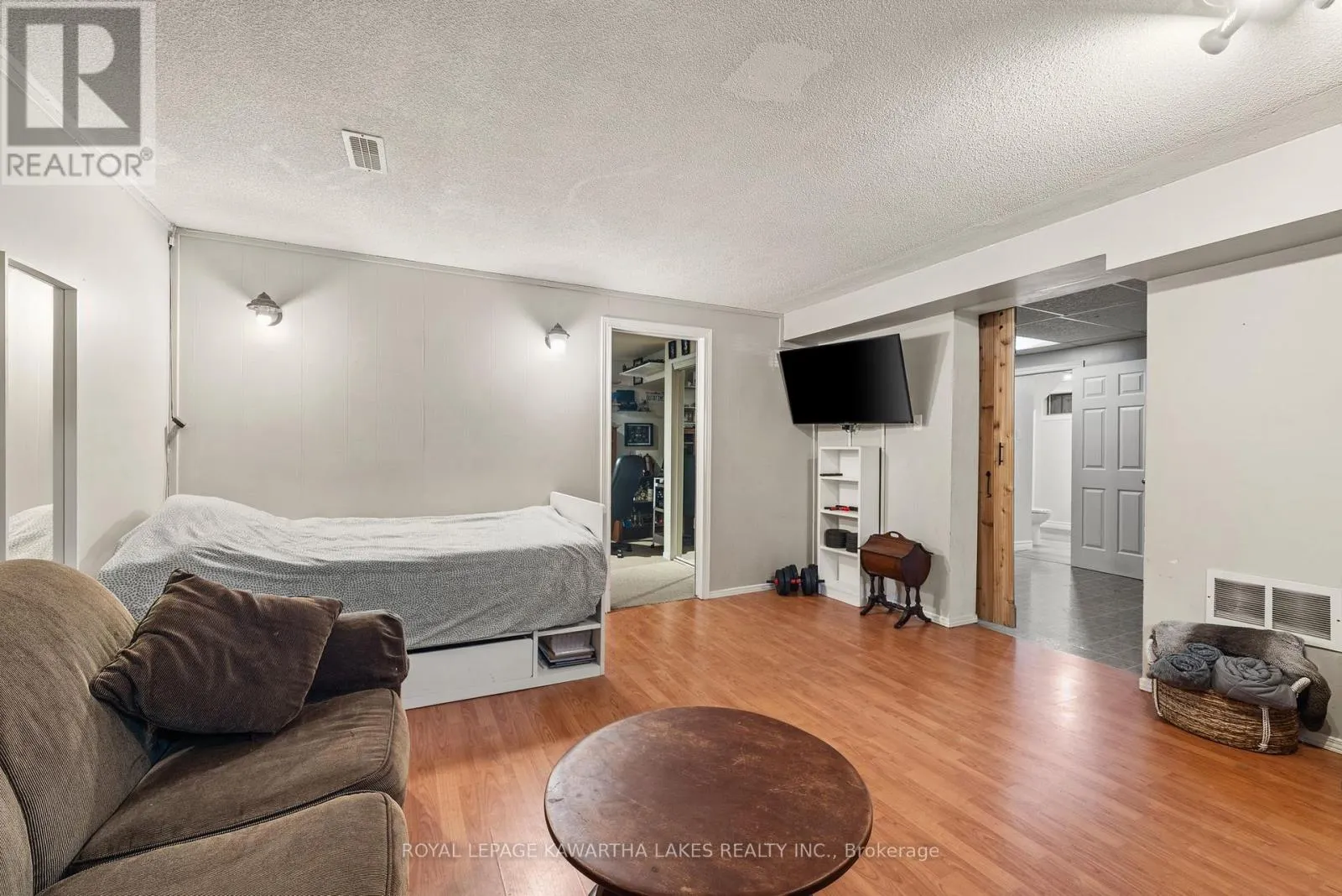 35 WOODS AVENUE