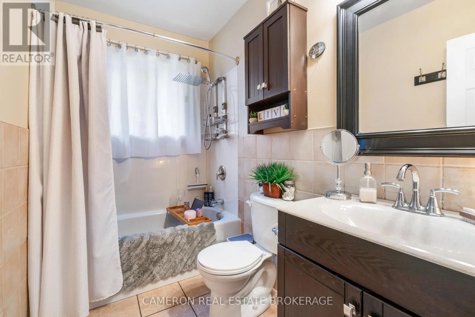 1127 FOURTH STREET E