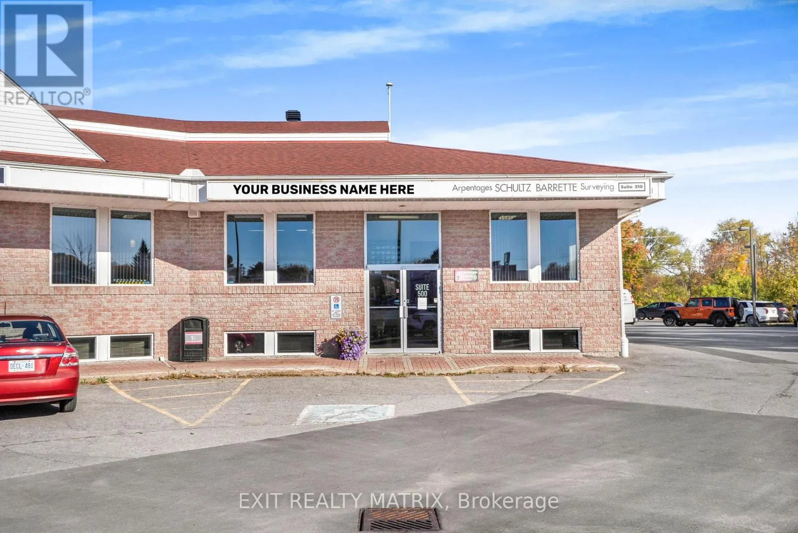 500 - 1 MAIN STREET E