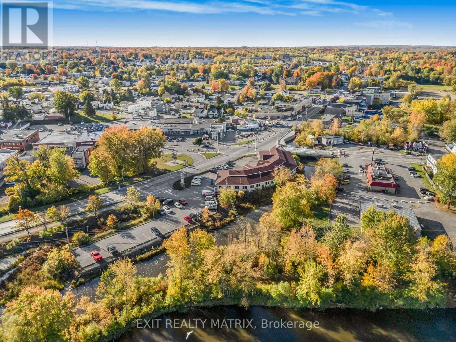 500 - 1 MAIN STREET E