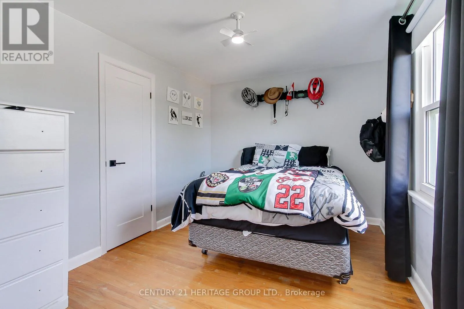 396 EAST 16TH STREET
