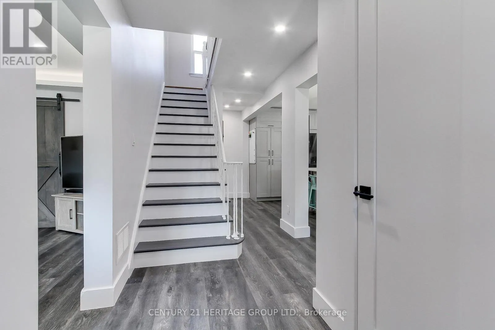 396 EAST 16TH STREET