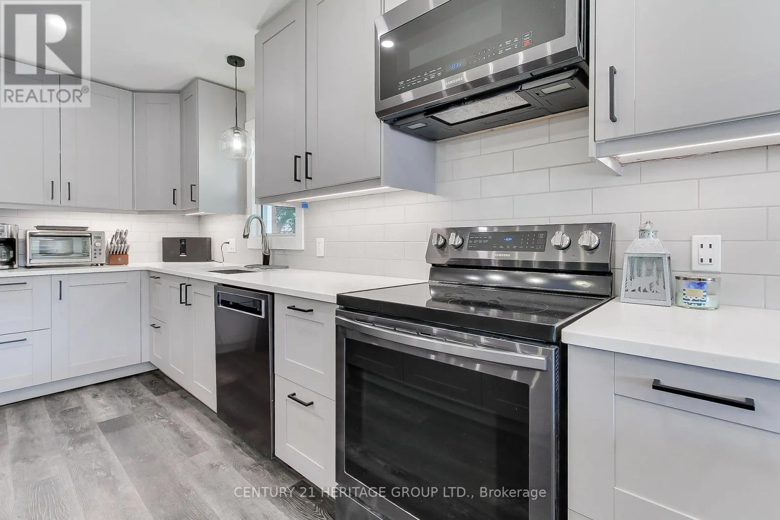 396 EAST 16TH STREET
