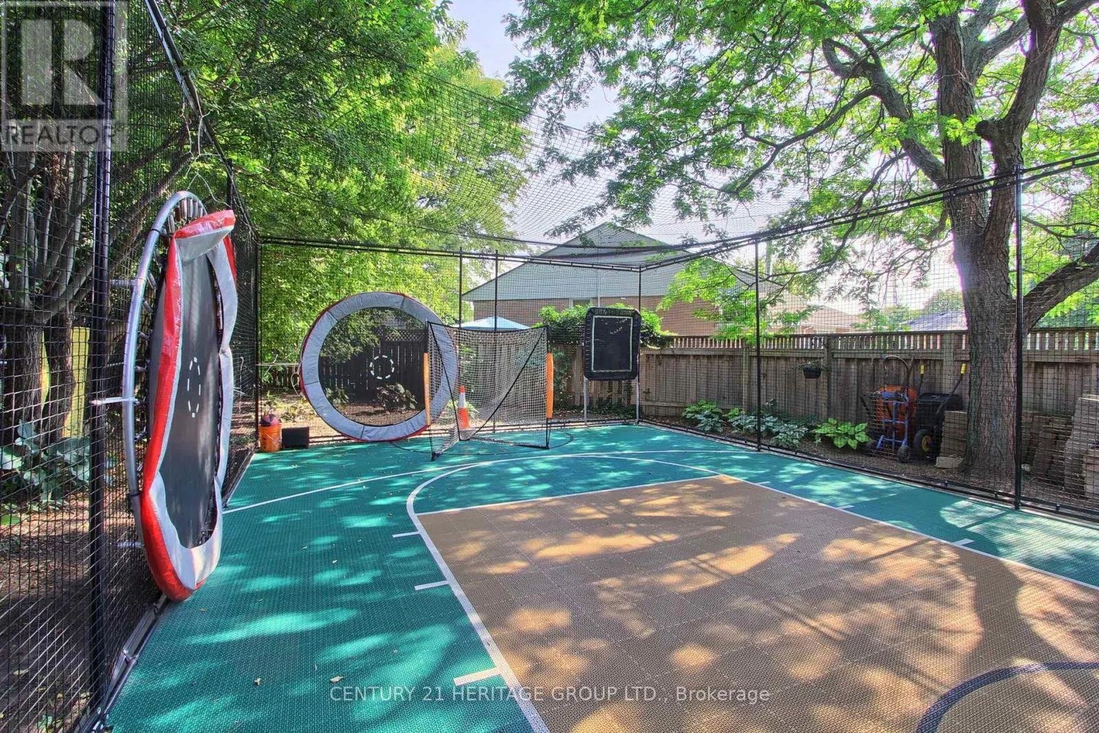 396 EAST 16TH STREET