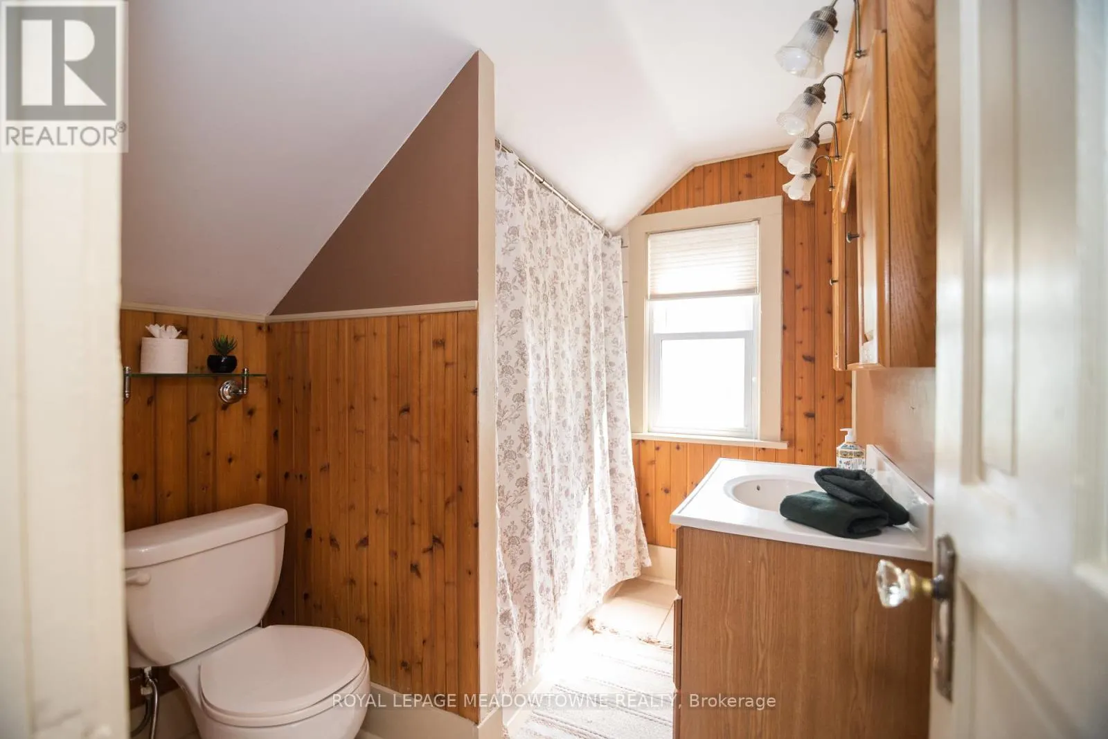 5853 MCLEOD ROAD