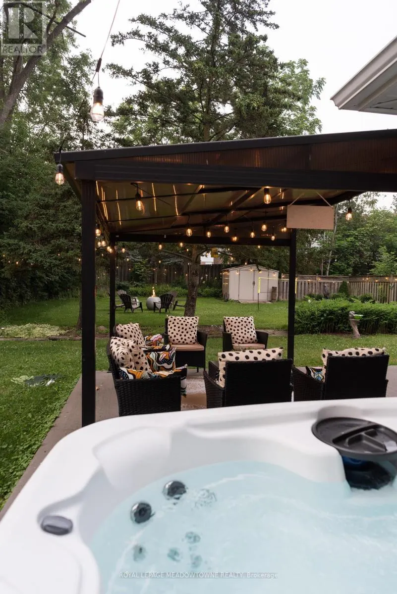 5853 MCLEOD ROAD