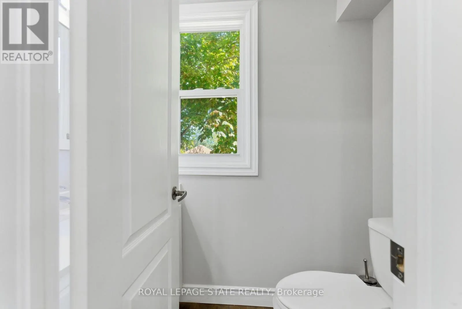 1 - 425 UPPER GAGE AVENUE