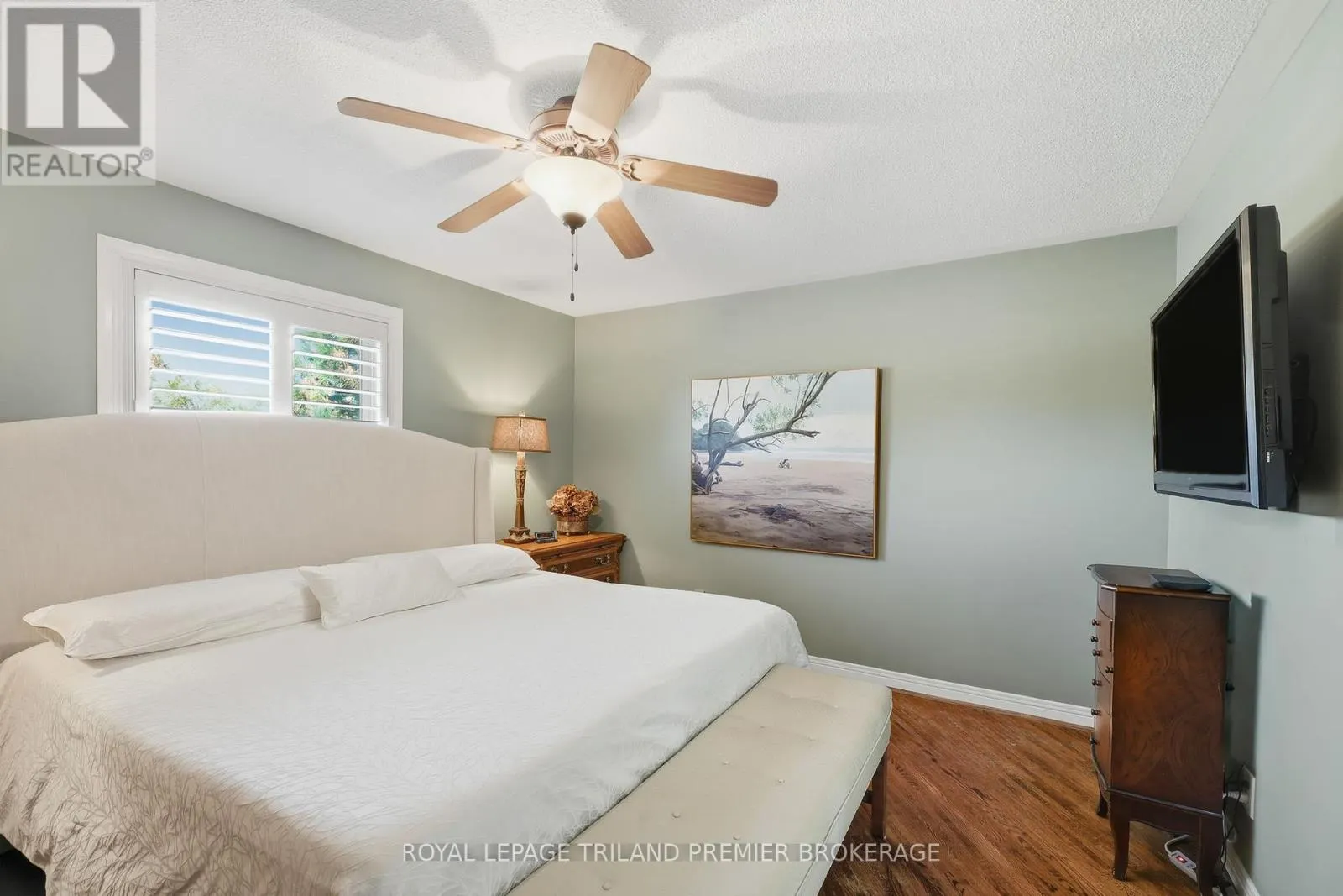 56 - 50 FIDDLERS GREEN ROAD, #56