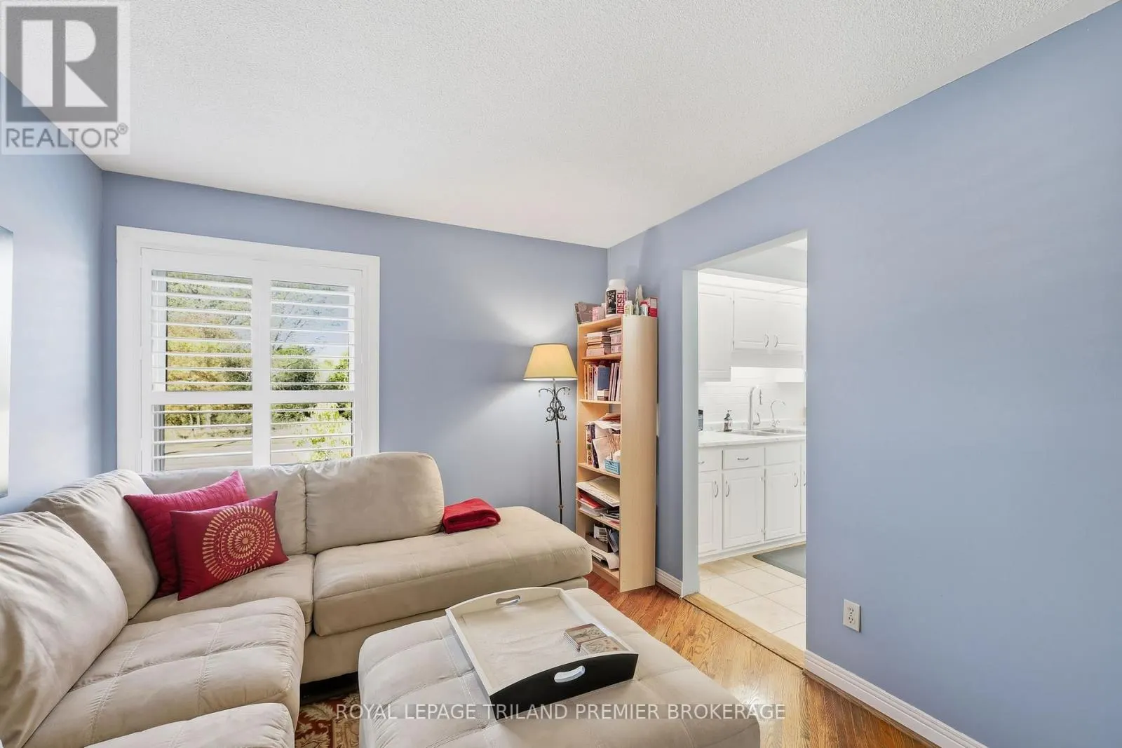 56 - 50 FIDDLERS GREEN ROAD, #56