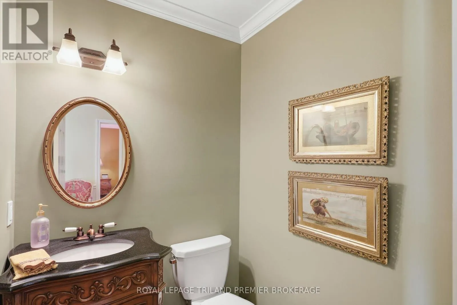 56 - 50 FIDDLERS GREEN ROAD, #56