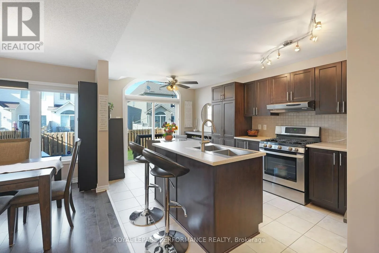 243 SILVERMOON CRESCENT