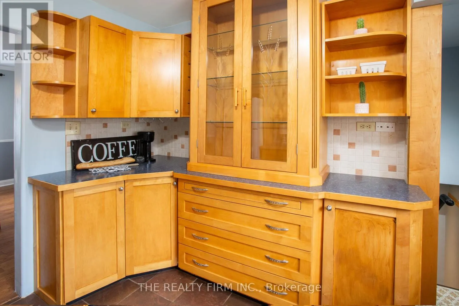 667 DEVONSHIRE AVENUE